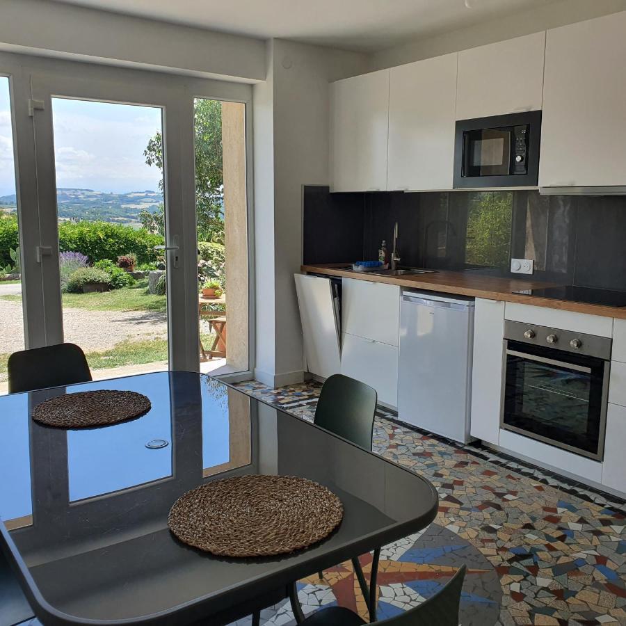 Apartment Figuets 3